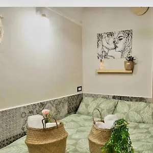 Bed & Breakfast Casina Via Foria, Napoli