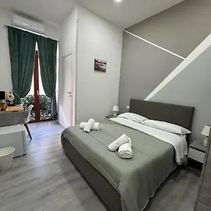 Affittacamere Garibaldi, Napoli