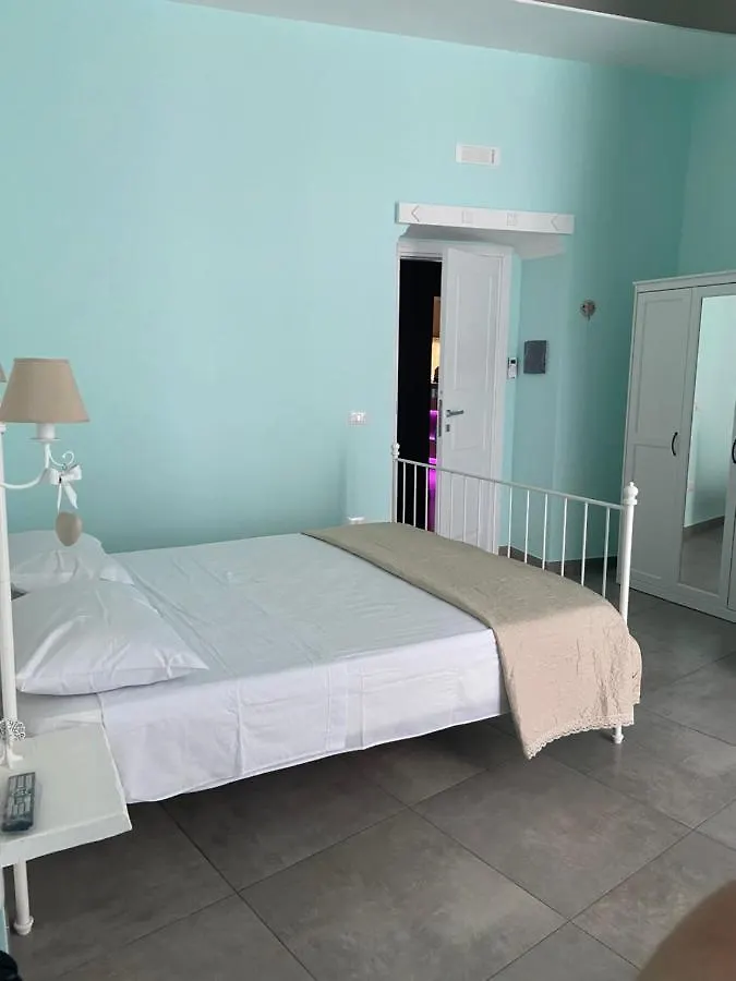 Bed and Breakfast Beb La Gemma Napoli 0*,